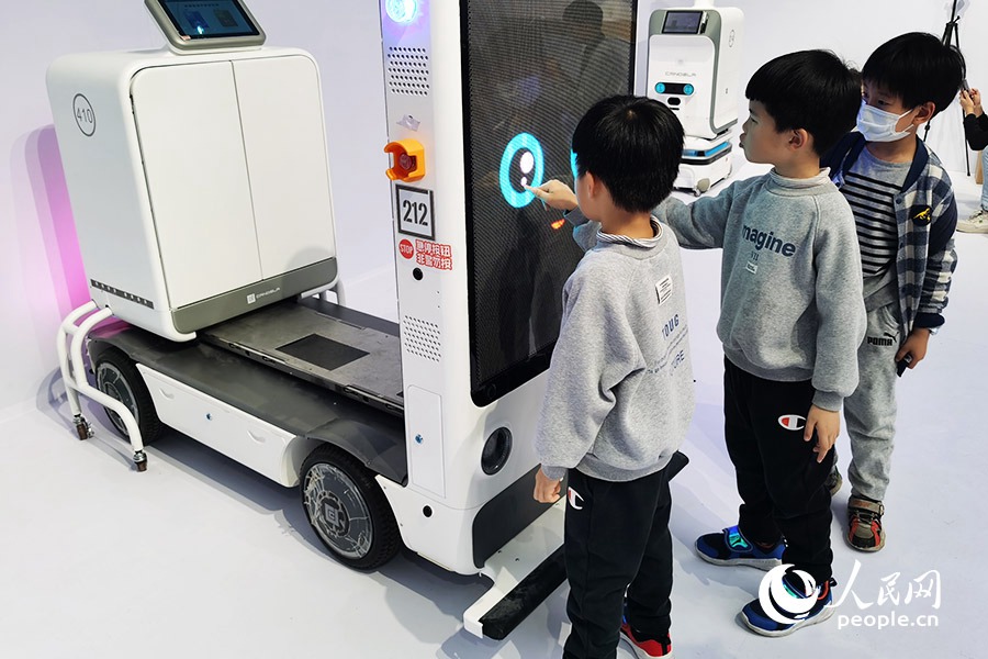 ��չС���Ѹ����ܙC(j��)���˻���(d��ng)������W(w��ng) ����z