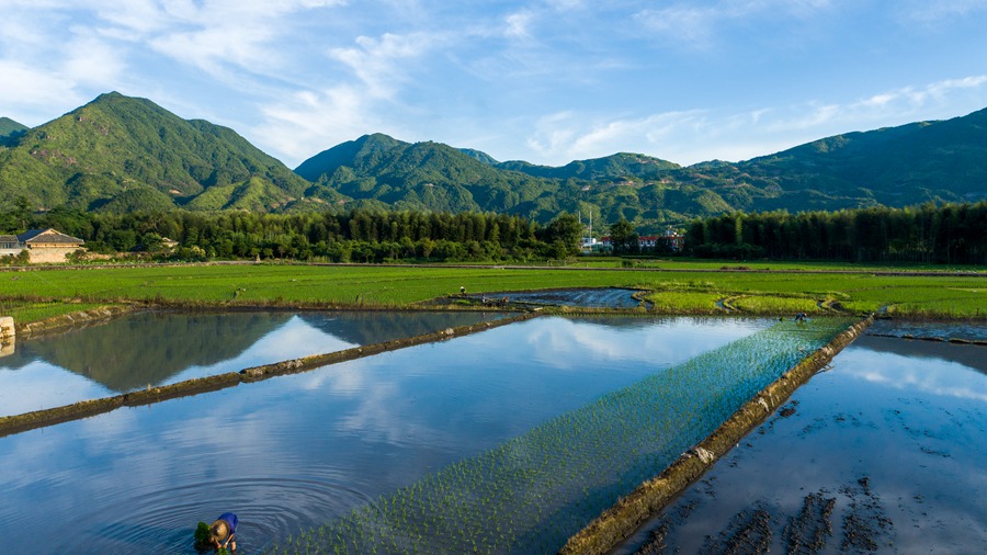 ����ʡ�������Ϙs�hէ���l(xi��ng)ʯɽ��(y��u)�|(zh��)��Ʒ�Nʾ���ƏV�o����������κ�l(f��)�ɔz