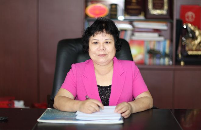 晉江市耀獅小客車出租有限公司董事長施麗容