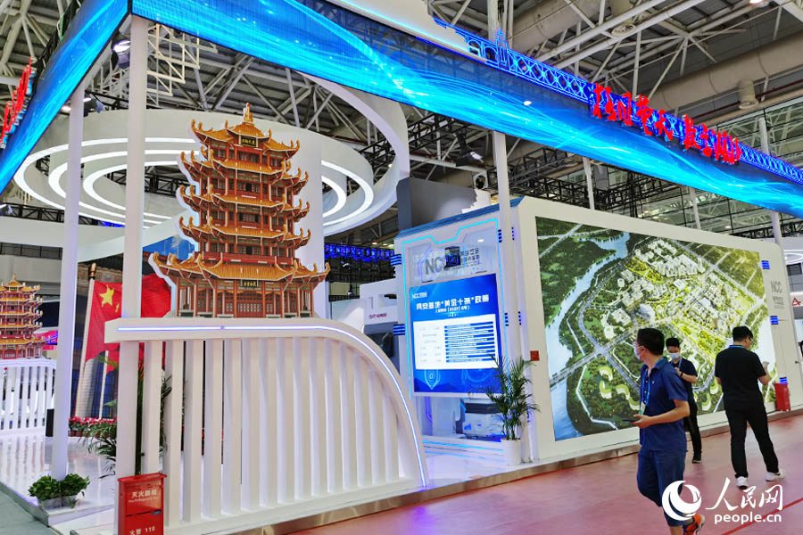 部分展區(qū)的布置除了“科技感”十足外，還帶有鮮明的地方特色和文化風韻。人民網(wǎng) 劉卿攝