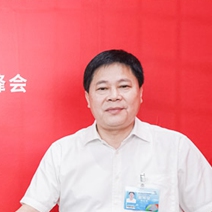 龍巖市大數(shù)據(jù)和政務(wù)服務(wù)管理局黨組書記、局長陳俊明