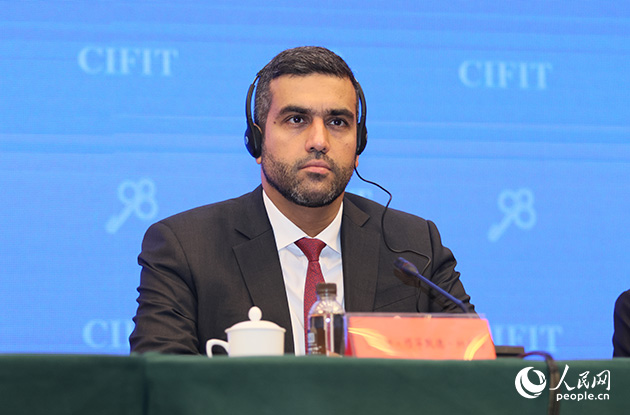 主賓國—卡塔爾國工業(yè)與貿(mào)易部公共關(guān)系與聯(lián)絡(luò)司司長 賈西姆·穆罕默德·納爾馬