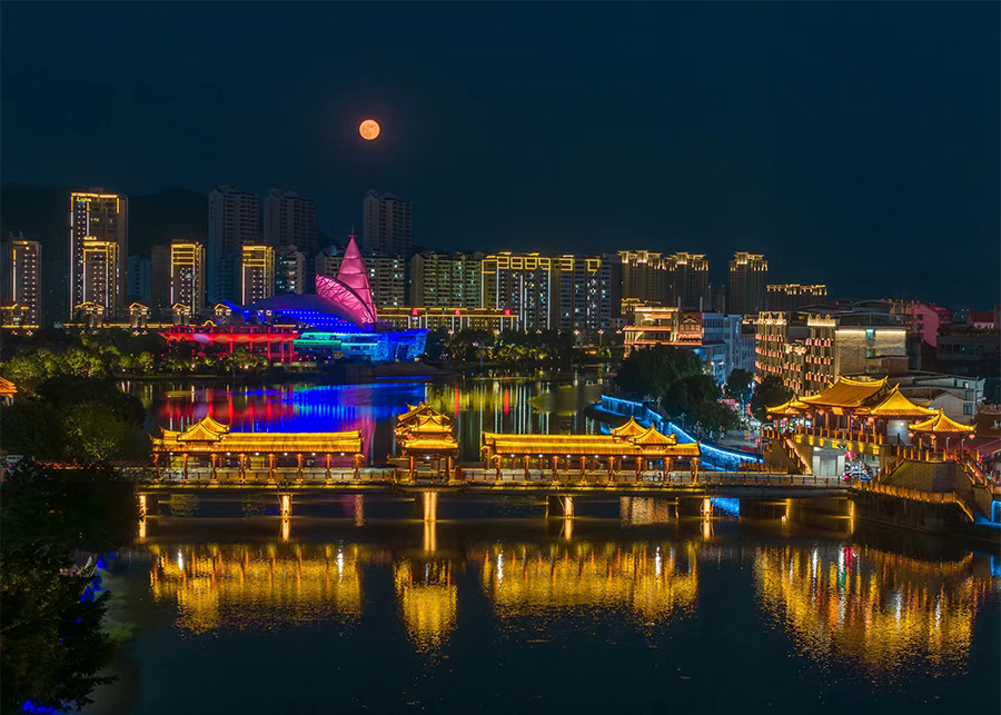 9月29日晚，福建漳州南靖縣月色。馮木波攝