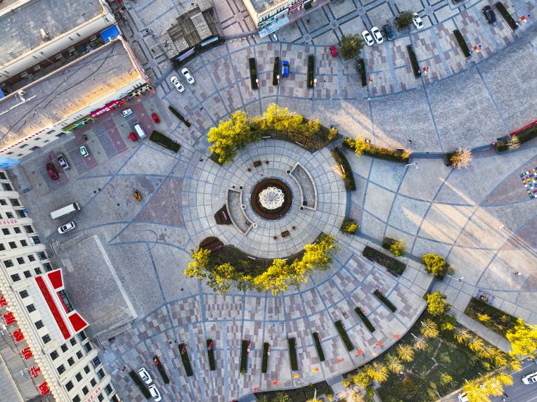 閩寧鎮(zhèn)。吳賢賓攝