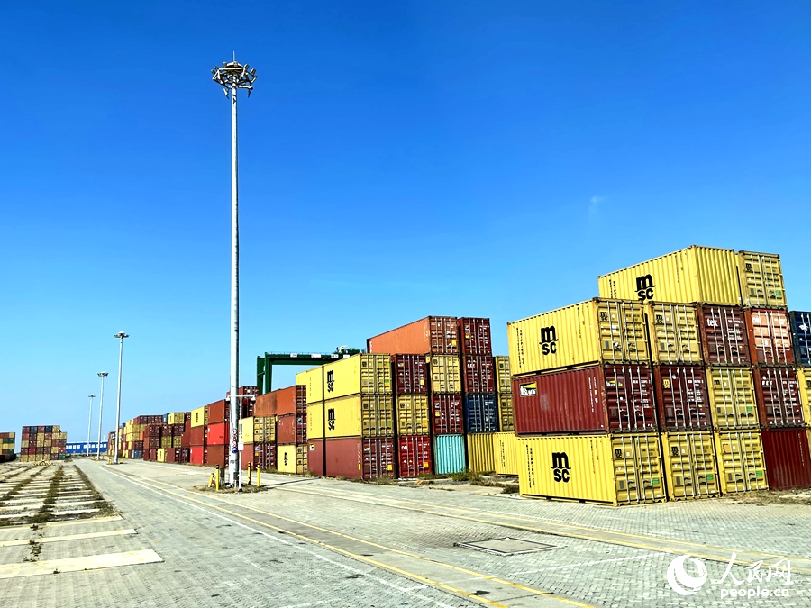 福州港江陰港區(qū)。人民網(wǎng)記者 陳藍(lán)燕攝