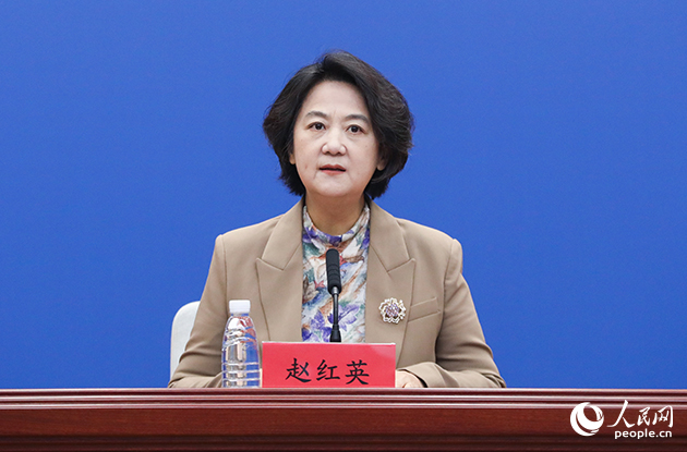 中國(guó)僑智發(fā)展大會(huì)組委會(huì)辦公室主任，中國(guó)僑聯(lián)副秘書長(zhǎng)、經(jīng)濟(jì)科技部部長(zhǎng) 趙紅英