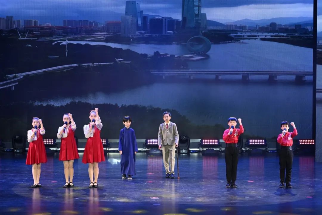 情景劇《你好，奮斗者》