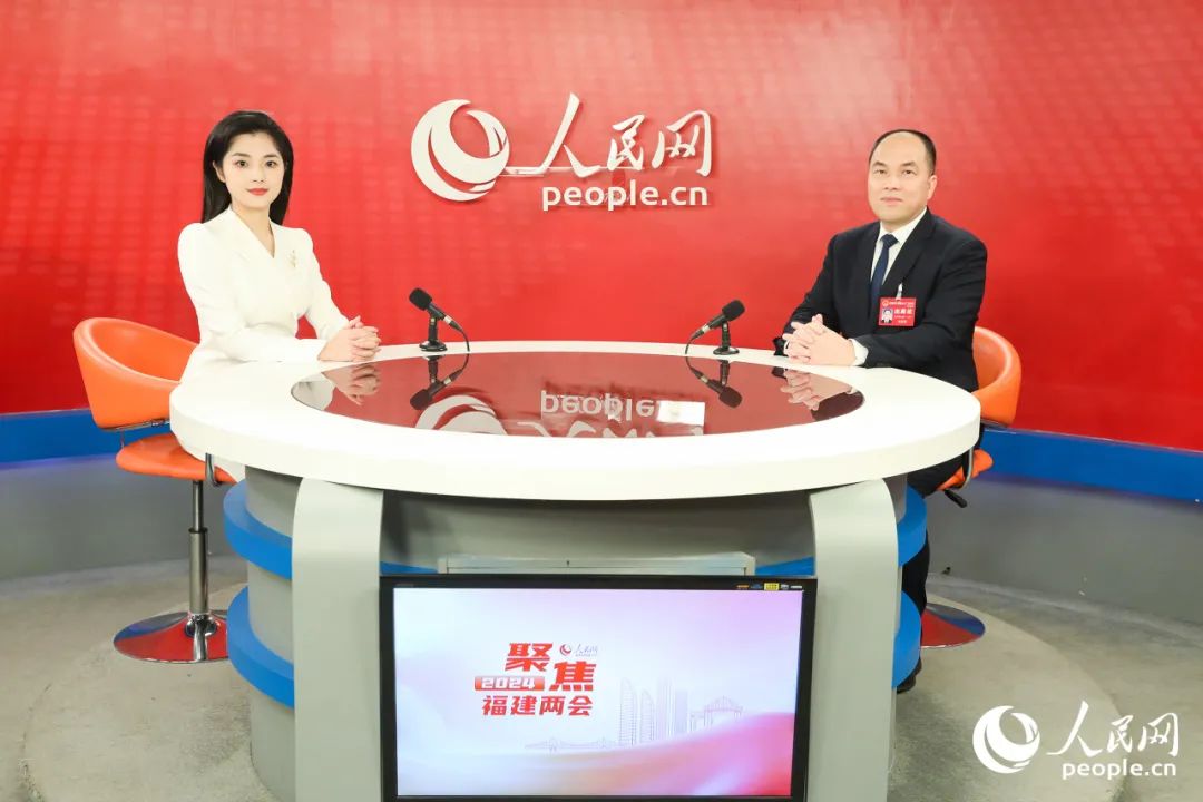 福建省人大代表，羅源縣委副書記、縣人民政府縣長林志斌做客人民網福建演播室。人民網 陳永整攝