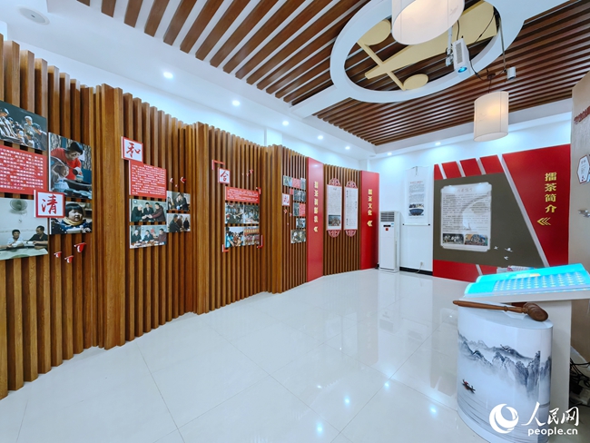 將樂(lè)縣人民法院南口法庭擂茶文化展示廳。人民網(wǎng) 葉青卿攝