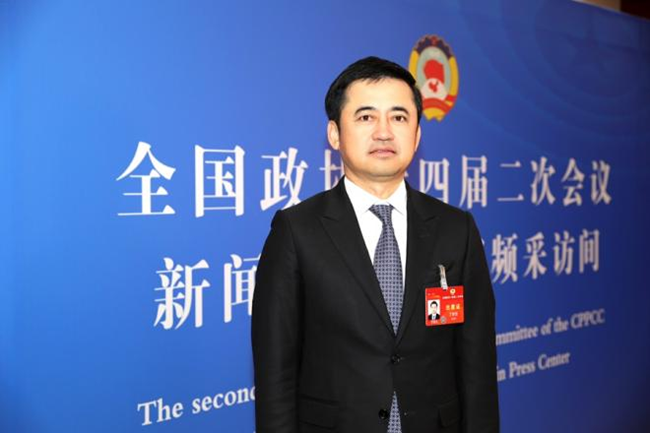 全國政協(xié)委員、全國工商聯(lián)副主席、安踏集團(tuán)董事局主席丁世忠。孟憲宇攝