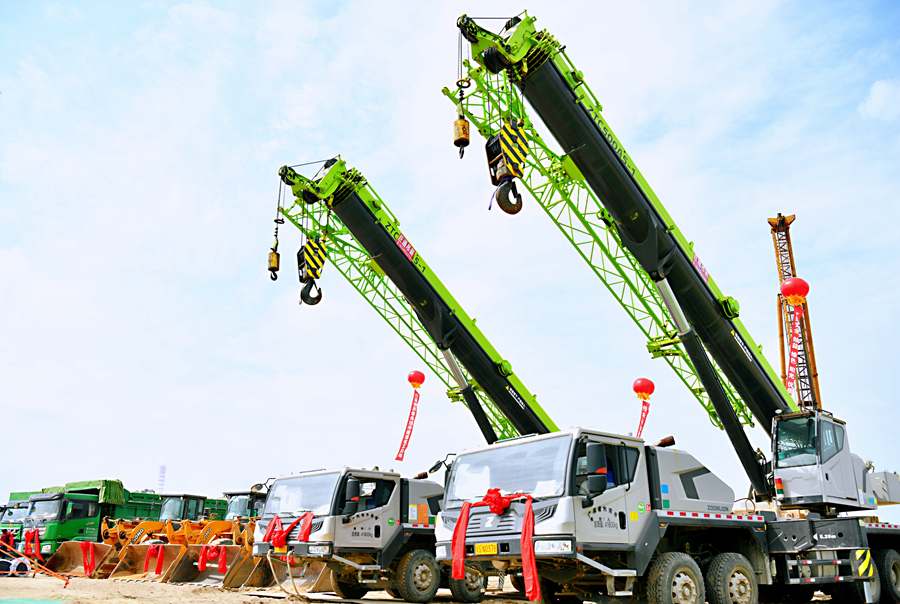 3月28日，中國石化南化苯胺-橡膠助劑產(chǎn)業(yè)鏈項目在漳州古雷石化基地開工。漳州古雷開發(fā)區(qū)新聞中心供圖