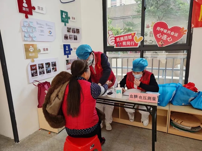 義診現(xiàn)場。