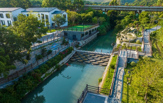 鶴上鎮(zhèn)新覽村河長制主題公園。長樂區(qū)融媒體中心供圖