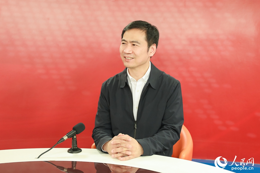 中共福建省委金融委員會(huì)辦公室副主任吳志勇做客人民網(wǎng)福建演播室。人民網(wǎng) 陳永整攝