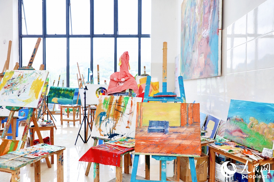 雙溪鎮(zhèn)美術(shù)館。人民網(wǎng) 李唯一攝