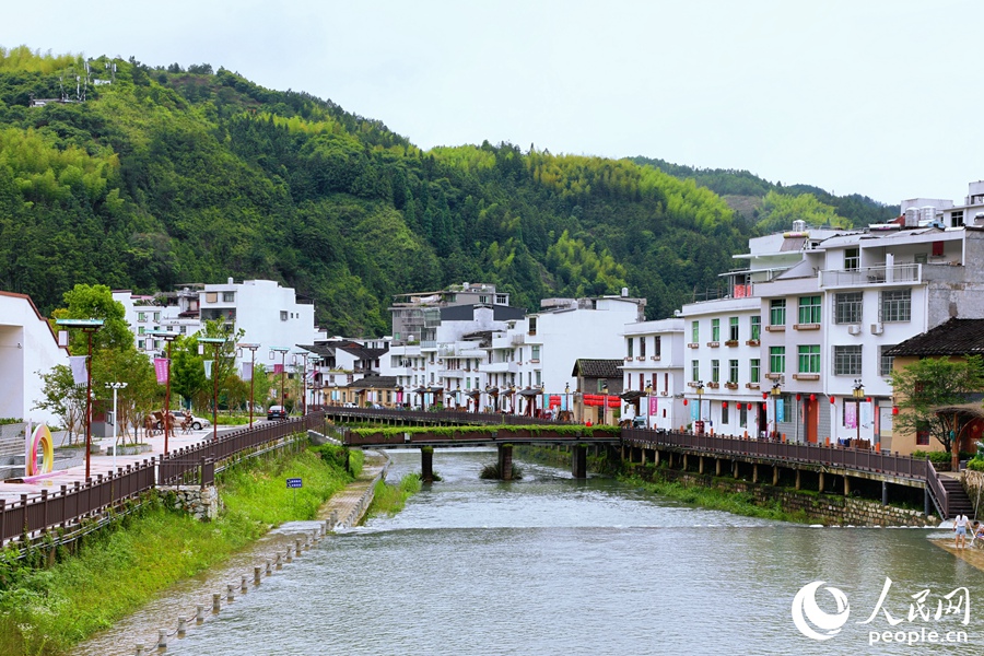 雙溪古鎮(zhèn)風貌。人民網(wǎng) 李唯一攝