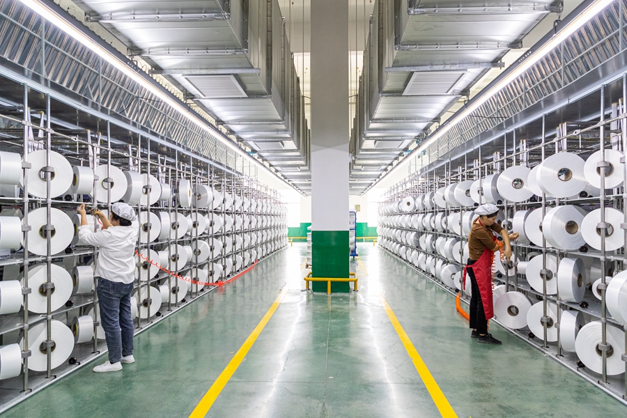 不斷實現(xiàn)技術(shù)突破的新材料企業(yè)成為莆田鞋背后的“無冕之王”。陳斌 攝