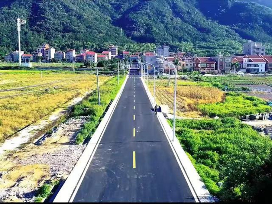 同安農(nóng)村道路亮燈工程解決夜間照明“最后一公里”。同安區(qū)融媒體中心供圖