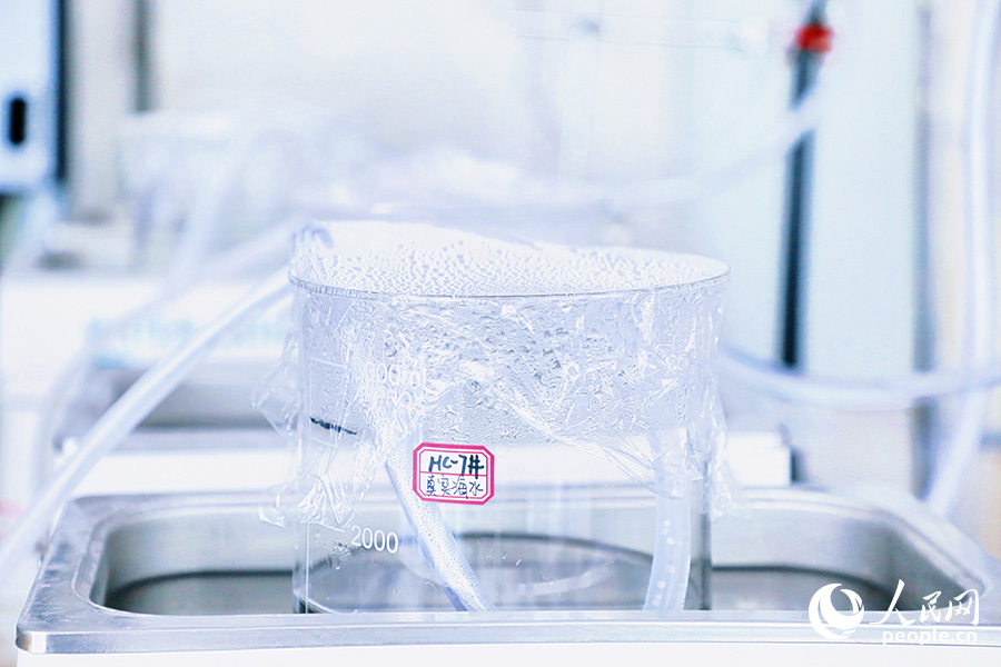 利用真實海水制氫。人民網(wǎng) 李唯一攝