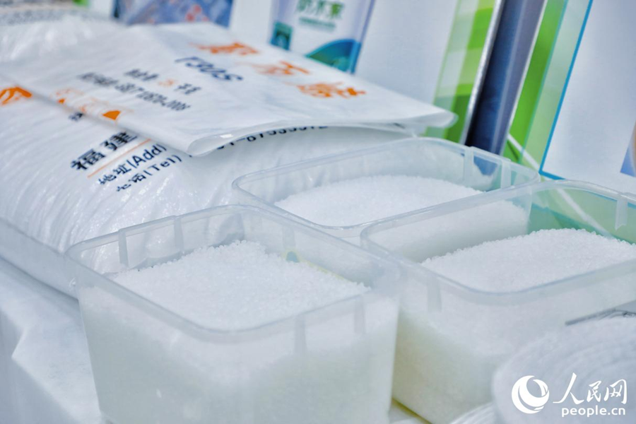 中景石化生產(chǎn)的粒狀聚丙烯。人民網(wǎng) 李唯一攝