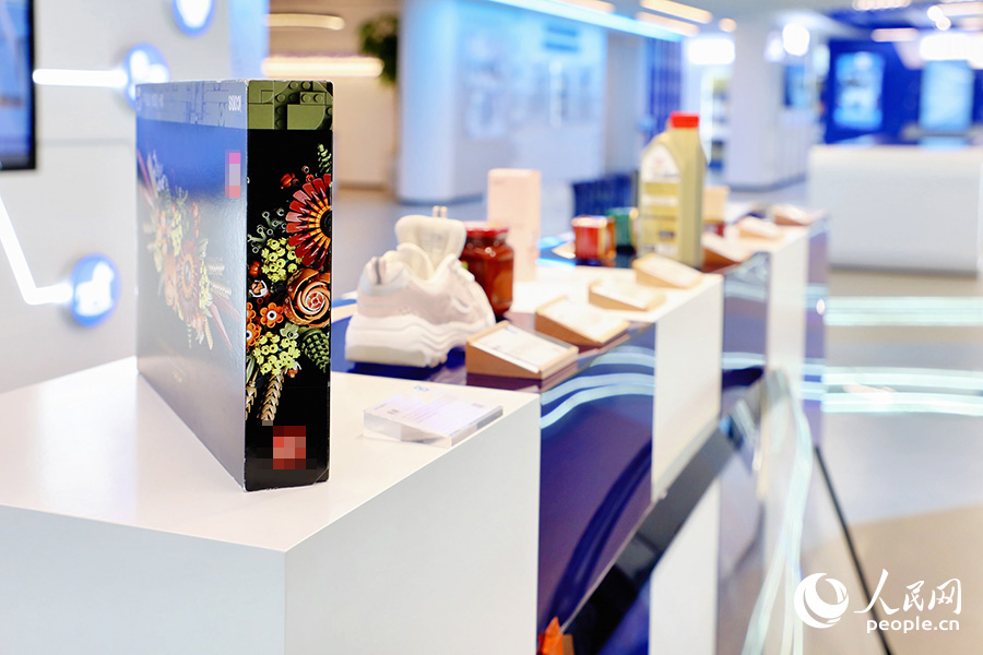 搭載有量子云碼的產(chǎn)品。人民網(wǎng) 李唯一攝