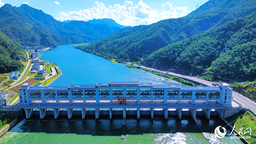 “一閘三線”工程莒口攔河閘。人民網(wǎng) 黃東儀攝