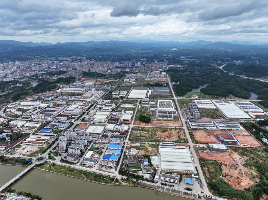 依托華僑經(jīng)濟(jì)開(kāi)發(fā)區(qū)，寧化縣正打造應(yīng)急裝備制造產(chǎn)業(yè)集群。寧化縣華僑經(jīng)濟(jì)開(kāi)發(fā)區(qū)供圖