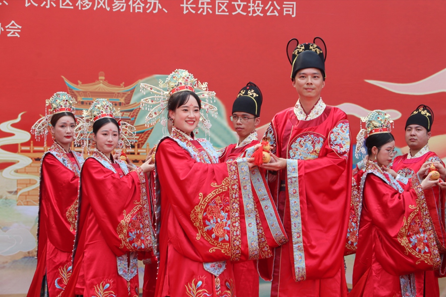 集體婚禮現(xiàn)場