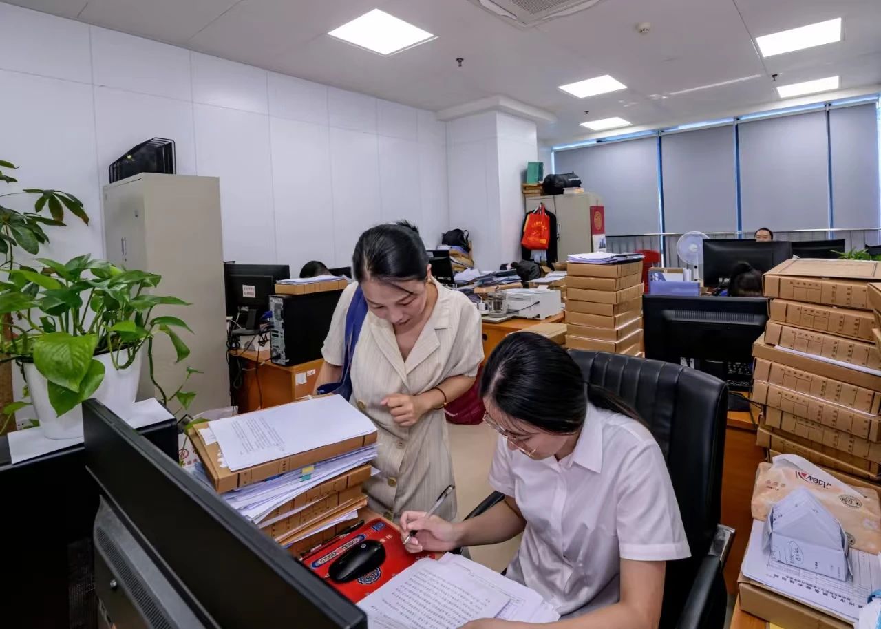 市資源規(guī)劃局制定了三份清單,優(yōu)化“走流程”服務(wù)