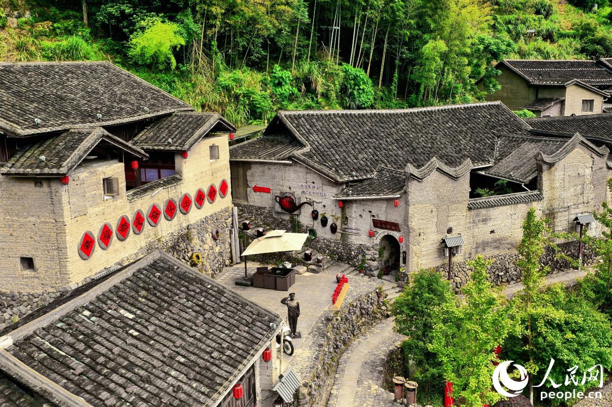 下黨鄉(xiāng)圍繞地方旅游資源優(yōu)勢，民宿產(chǎn)業(yè)發(fā)展再上新臺階。人民網(wǎng)記者 蘭志飛攝