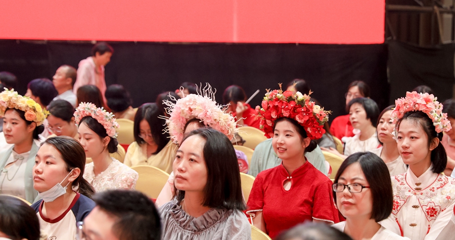 500名觀禮嘉賓共同見證集體婚禮。福建省婦聯(lián)供圖