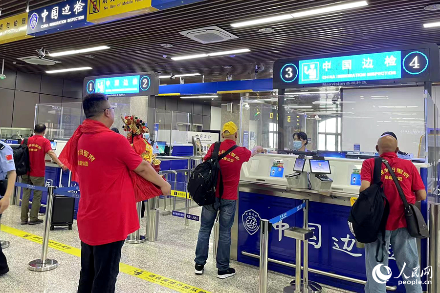 信俗往來是兩岸交流融合的重要形式。人民網(wǎng)記者 林盈攝