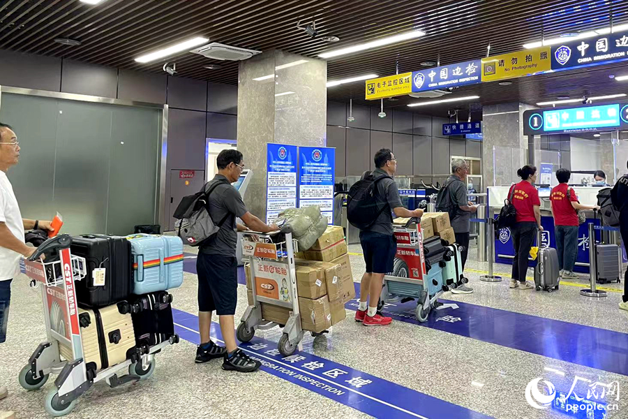 今年上半年，福馬“小三通”航線累計輸送旅客突破14000人次，同比2023年增長145%。人民網(wǎng)記者 林盈攝