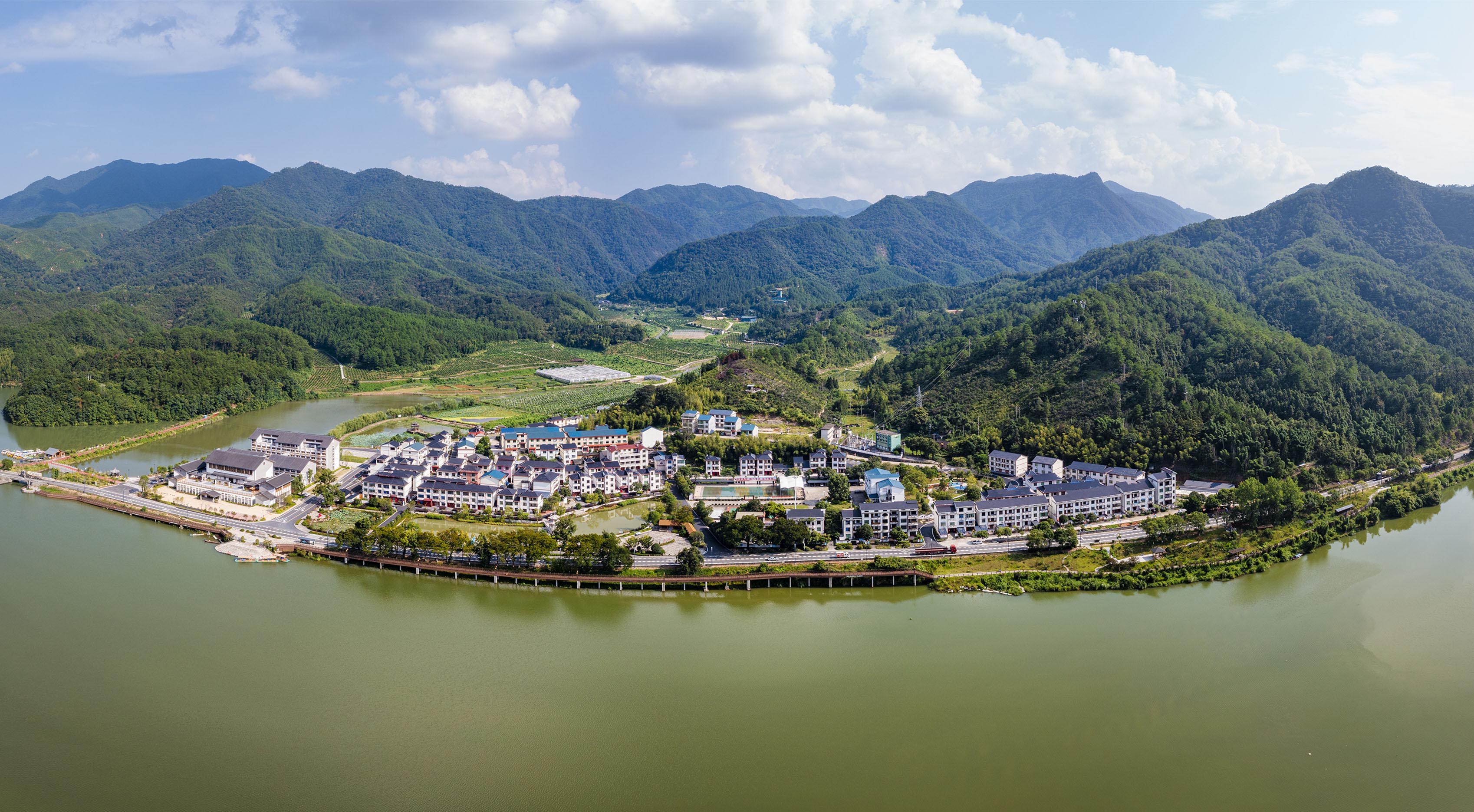 農(nóng)行三明分行將樂支行為將樂縣?？诖甯黝愔黧w提供信貸支持約1億元。圖為“綠盈鄉(xiāng)村”?？诖?。