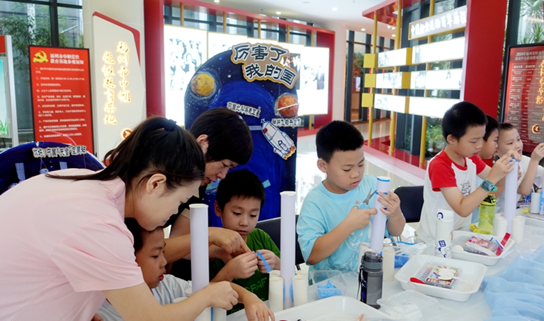 福建“春蕾計劃”受助學(xué)生講述心聲：每個夢想都值得被實現(xiàn)