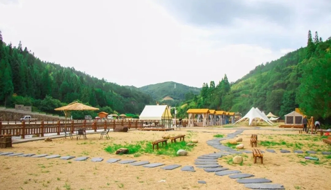 沙灘公園。泗橋鄉(xiāng)宣傳辦供圖