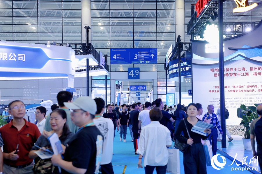 博覽會預(yù)計將迎來逾3萬名專業(yè)觀眾。人民網(wǎng) 李唯一攝