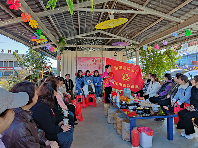 明溪巾幗宣講隊(duì)下基層。明溪縣融媒體中心供圖