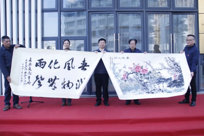 天臺畫院向長樂贈送書畫作品