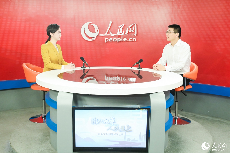 接受人民網(wǎng)專(zhuān)訪。人民網(wǎng) 陳永整攝