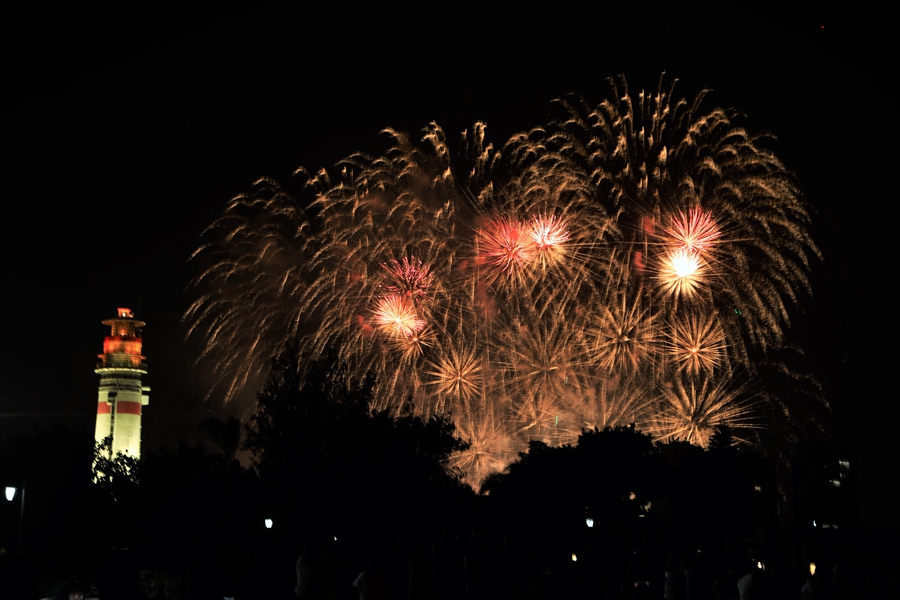 煙花與南炮臺。林潔攝