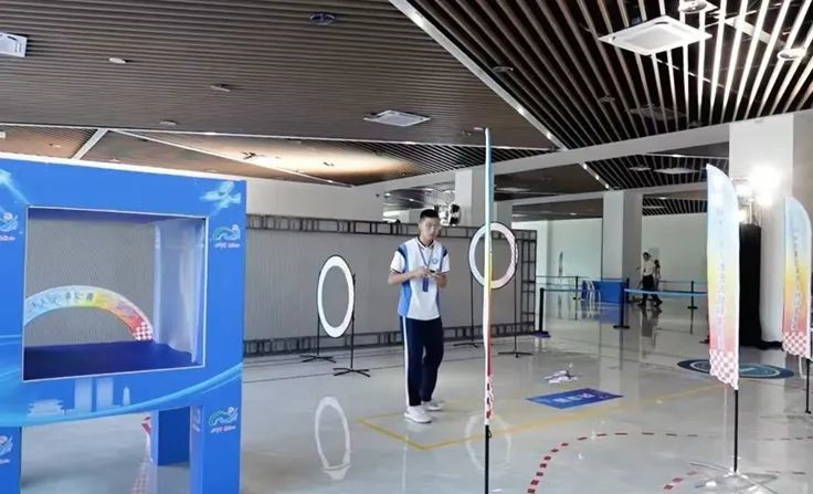 無人機(jī)小鎮(zhèn)的無人機(jī)訓(xùn)練場。福州高新區(qū)融媒體中心供圖