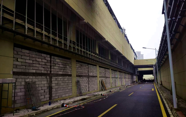 前錦車輛段咽喉區(qū)新增降噪措施工程。福州地鐵集團(tuán)供圖