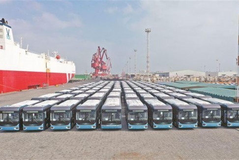 進出口銀行廈門分行:與鷺同"興"成立十三年來，進出口銀行廈門分行堅守主責(zé)主業(yè)，服務(wù)國家發(fā)展大局，截至目前，該行貸款規(guī)模從成立之初的不足百億元，增長至近350億元，累計發(fā)放貸款超3500億元。