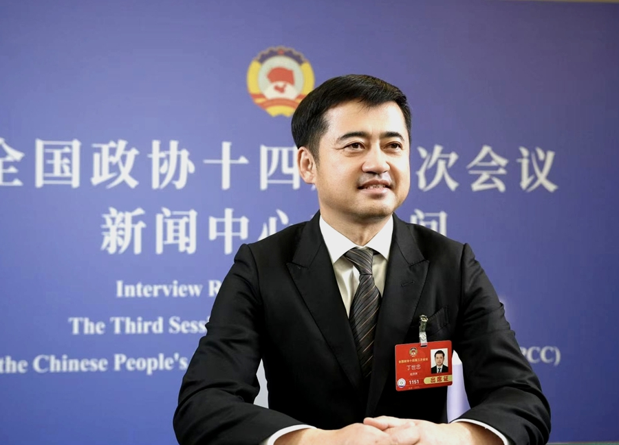 全國政協(xié)常委、安踏集團董事局主席丁世忠。遲瀚宇攝