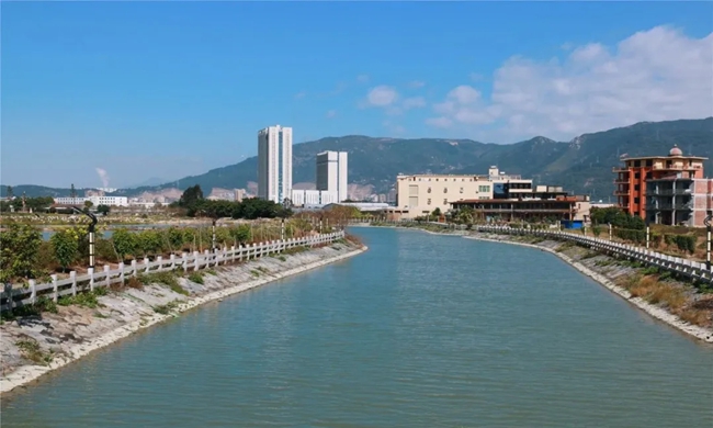 將鄉(xiāng)村振興項(xiàng)目串點(diǎn)成線，打造鄉(xiāng)村旅游線路