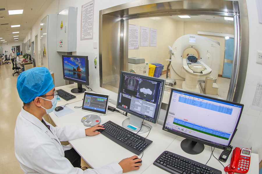 晉江市醫(yī)院配備先進(jìn)的醫(yī)療設(shè)備，為群眾健康護(hù)航。晉江市醫(yī)院供圖