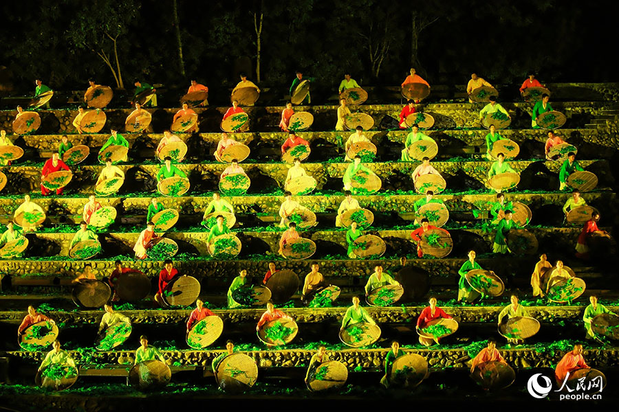 《人在草木間》表演現(xiàn)場(chǎng)。人民網(wǎng) 李唯一攝