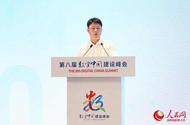 科大訊飛智慧環(huán)保總經(jīng)理鐘志杰作主題演講