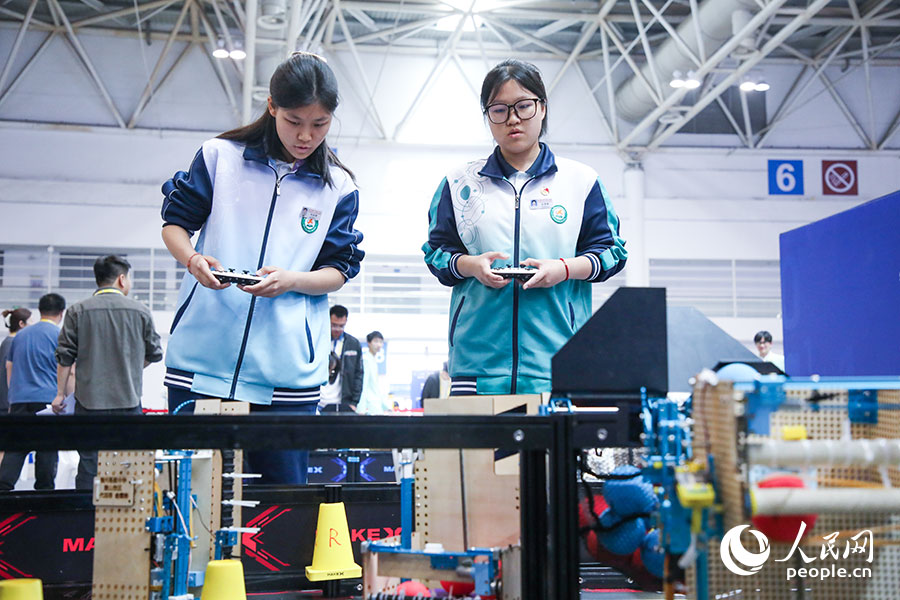 比賽正在焦灼進(jìn)行中。人民網(wǎng)記者 焦艷攝